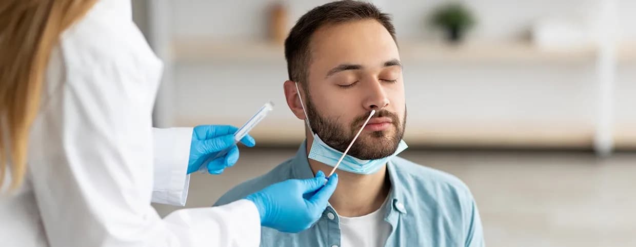 كيف يحدد اختبار PCR الإصابة بعدوى كوفيد 19 النشطة؟
