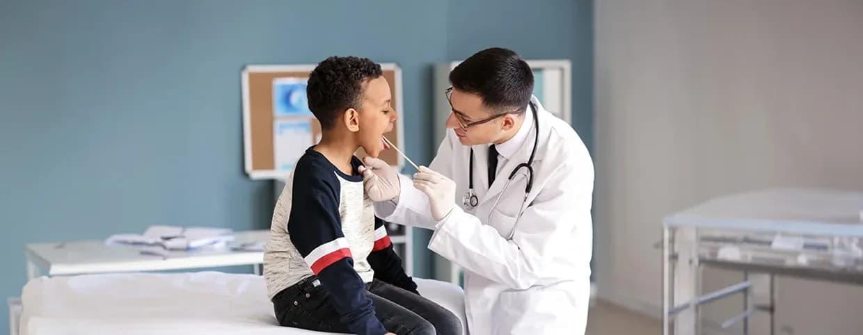 كيف يعمل العلاج الطبيعي للأطفال ودوره في تحسين حالتهم الصحية