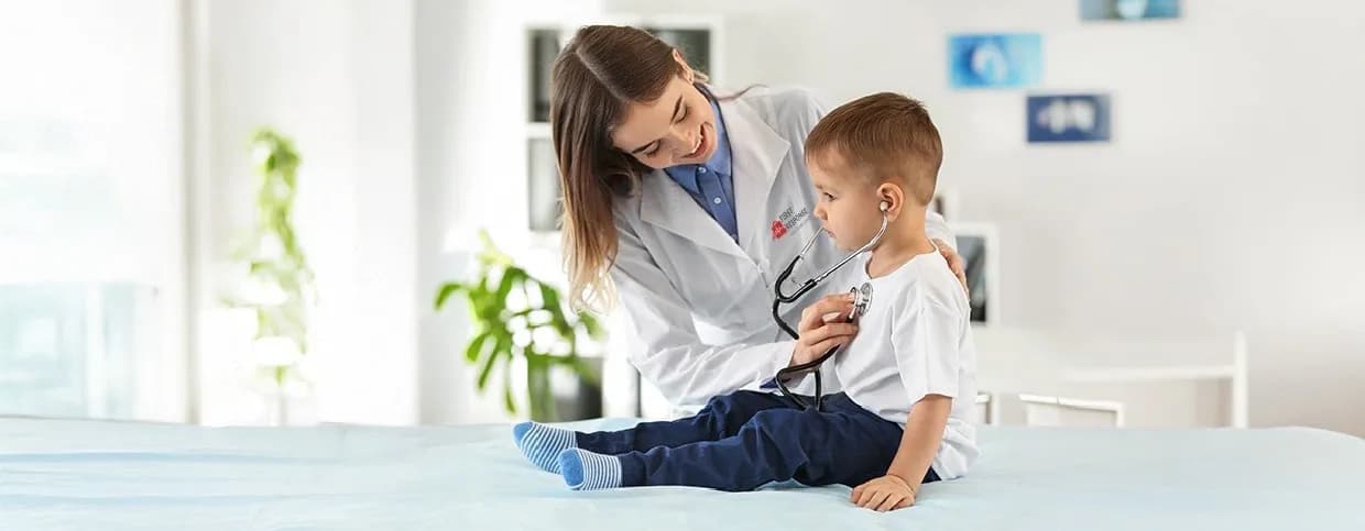 كيف يساعد أطباء الأطفال في إدارة الأمراض المزمنة لدى الأطفال