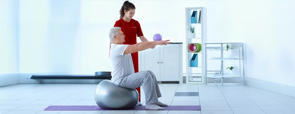 كيف يساعد العلاج الطبيعي على تسريع تعافي العضلات ويحافظ على نشاطك؟