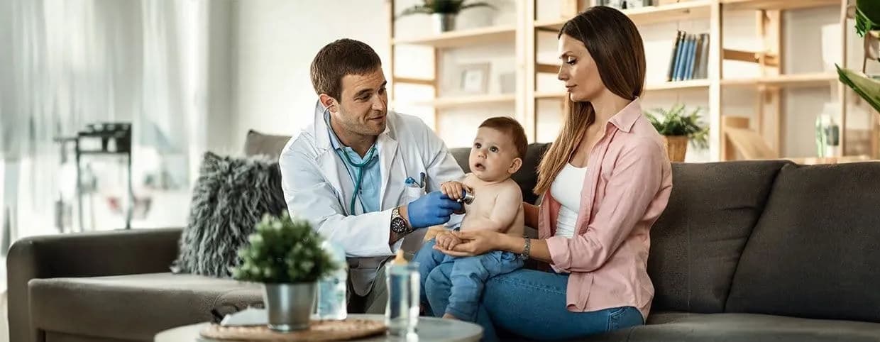 الزيارات المنزلية لطبيب الأطفال: اضمن صحة طفلك وعافيته